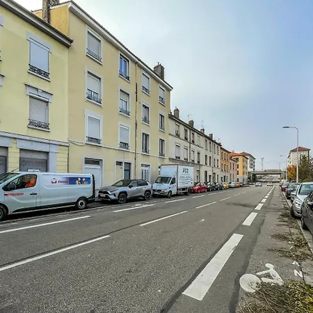 Le Petit Barret Du 8eme Ail Apartment